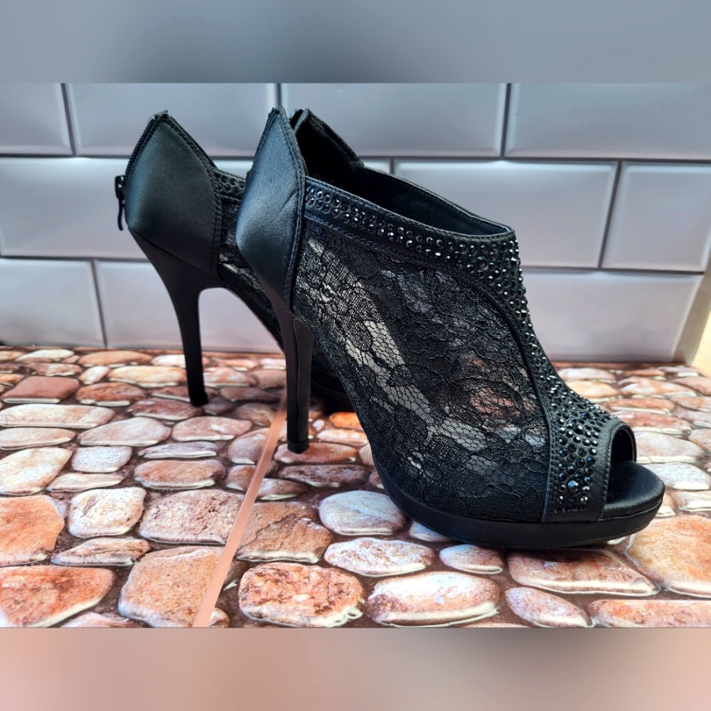 Michaelangelo heels